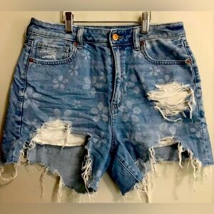 American Eagle High Rise Baggy Flower Shorts